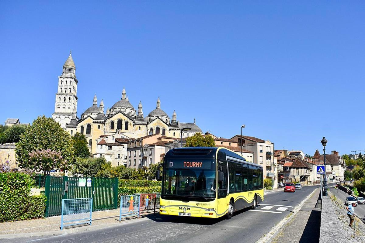 Appartement De Charme Dans Immeuble Haussmannien Périgueux Exterior foto