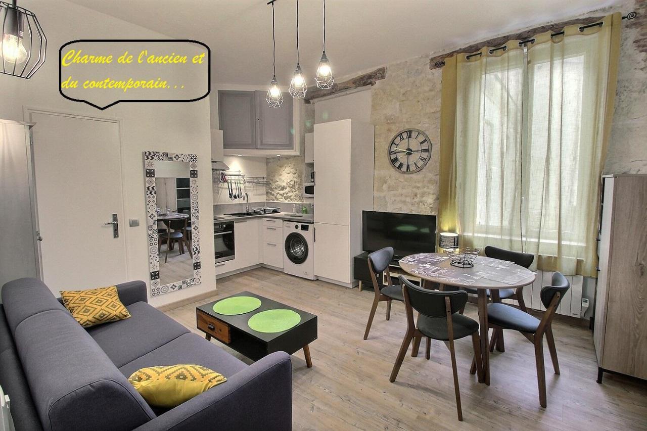 Appartement De Charme Dans Immeuble Haussmannien Périgueux Exterior foto